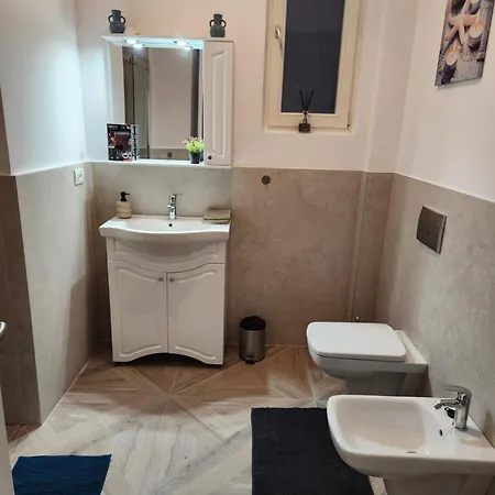 Ultra Panoramic Cu Balcon *