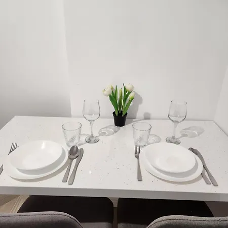 Ultra Panoramic Cu Balcon Apartment *