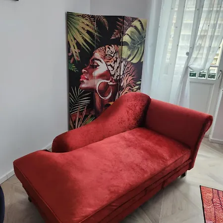 Ultra Panoramic Cu Balcon Apartment *